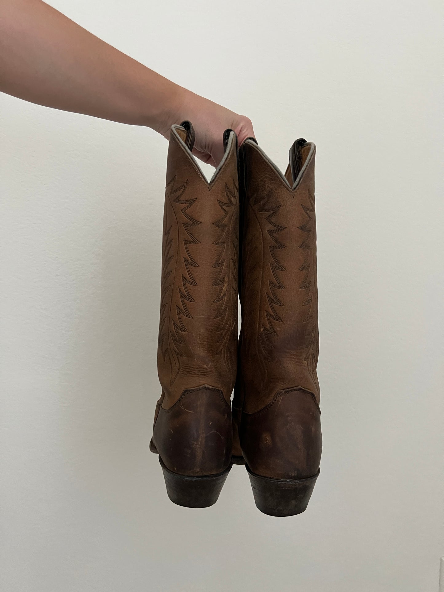 Vintage Justin's Brown Leather Boots (8.5)