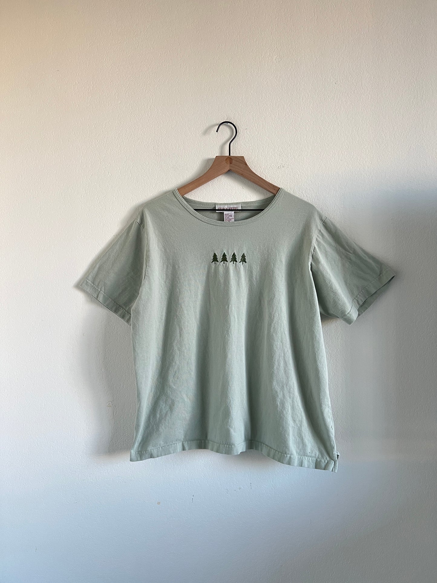 Pine Tree Tee in Gabby Green (1X)